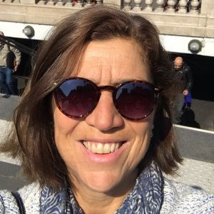 Meet your Posher, Claire